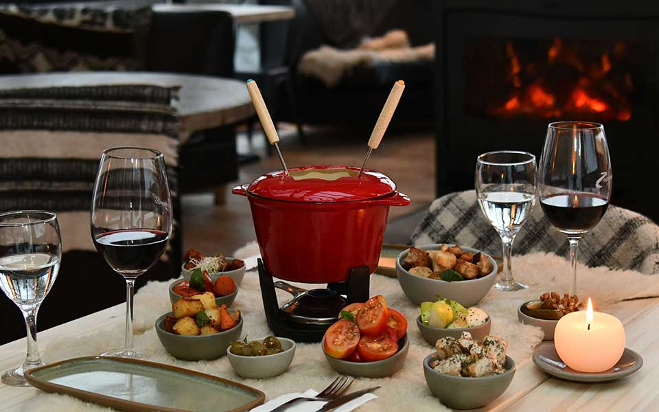 La Cueva: After Ski. Paseo en moto de nieve + gastronomía - Imagen 2