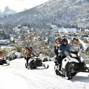 Paseo en moto de nieve en Cerro Catedral (La Cueva)