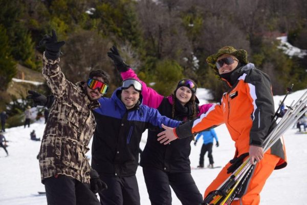 Clase grupal de ski o snowboard en Cerro Catedral - Imagen 2
