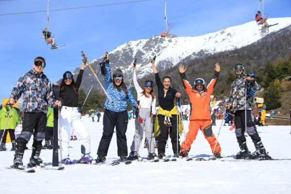Clase grupal de ski o snowboard en Cerro Catedral - Imagen 5